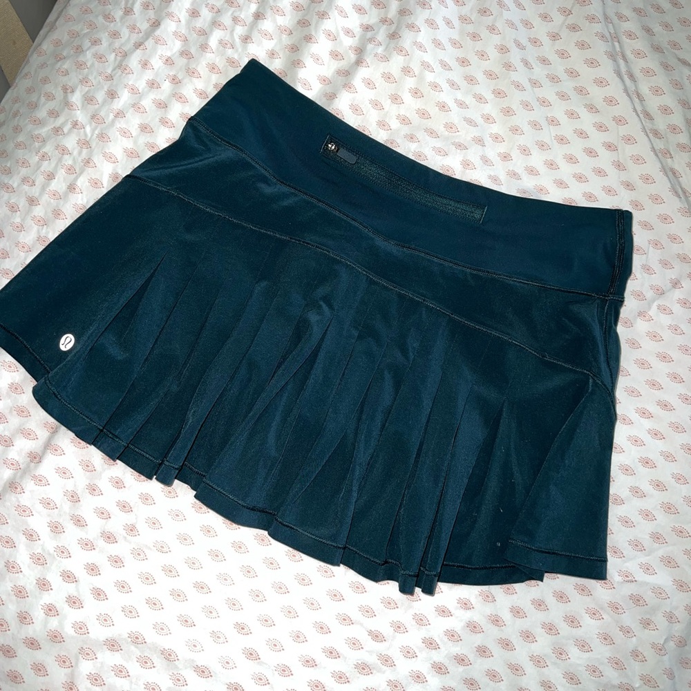 Lulu lemon skirt
